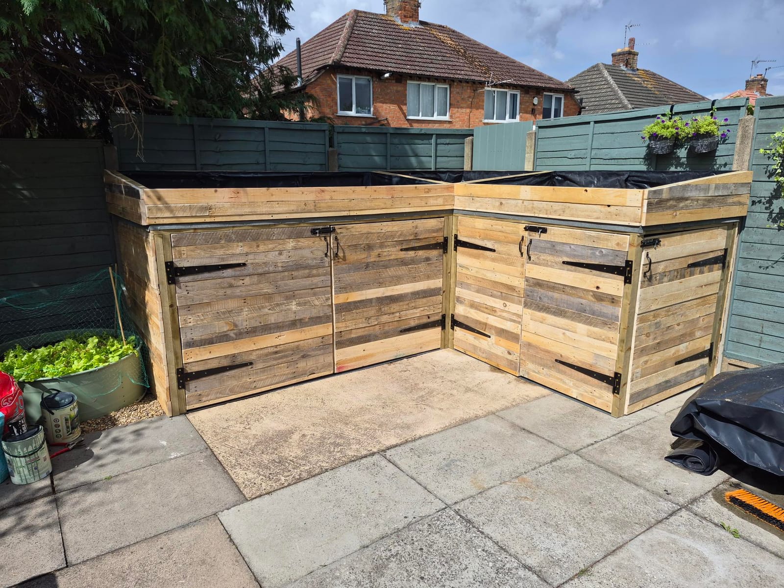Outdoor Storage & Furniture colour scheme